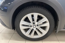 harmaa SEAT Leon X-Perience 2019 kuva 11.