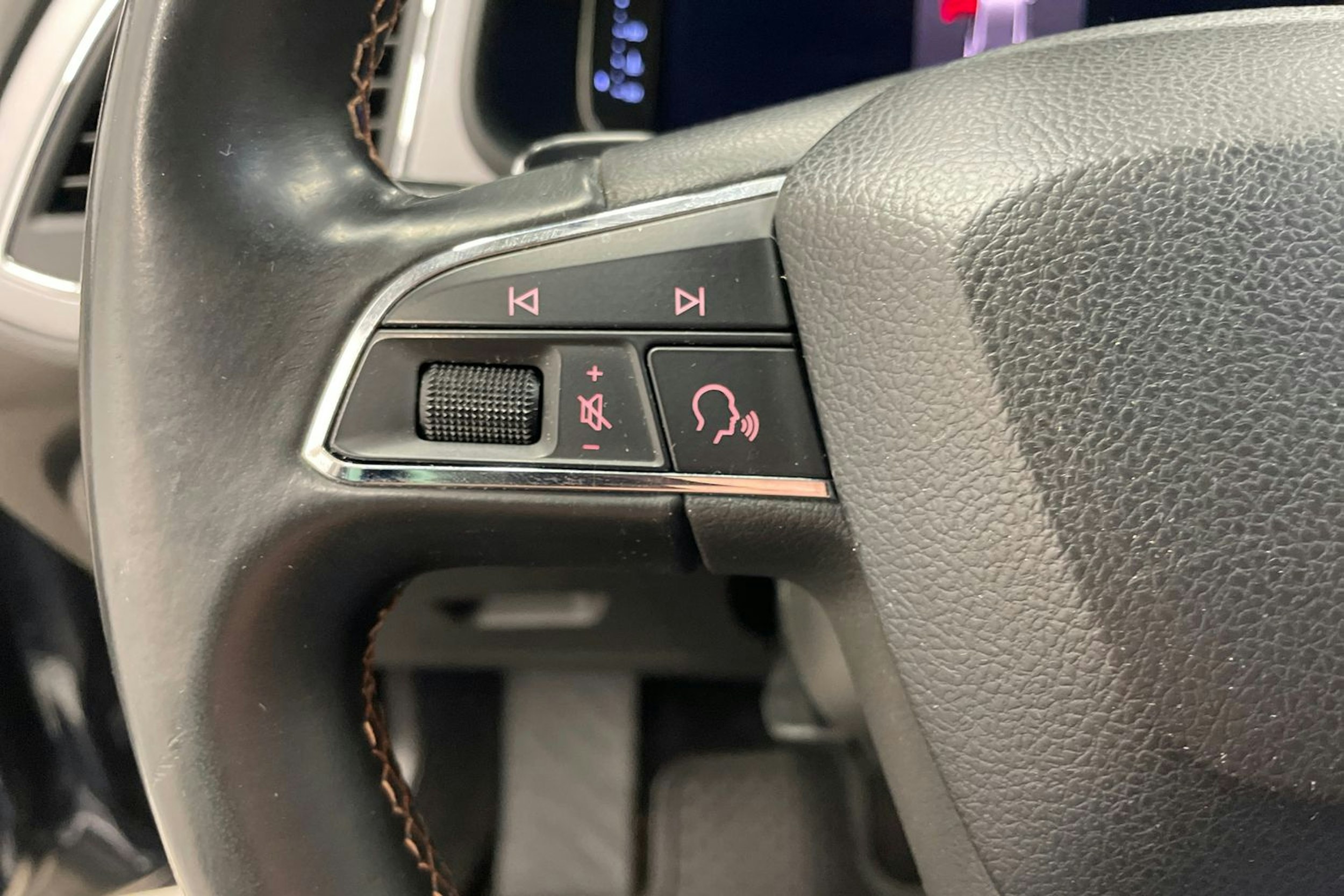 harmaa SEAT Leon X-Perience 2019 kuva 16.