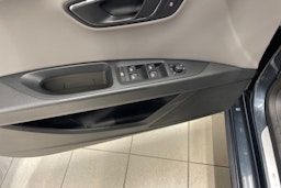 harmaa SEAT Leon X-Perience 2019 kuva 19.