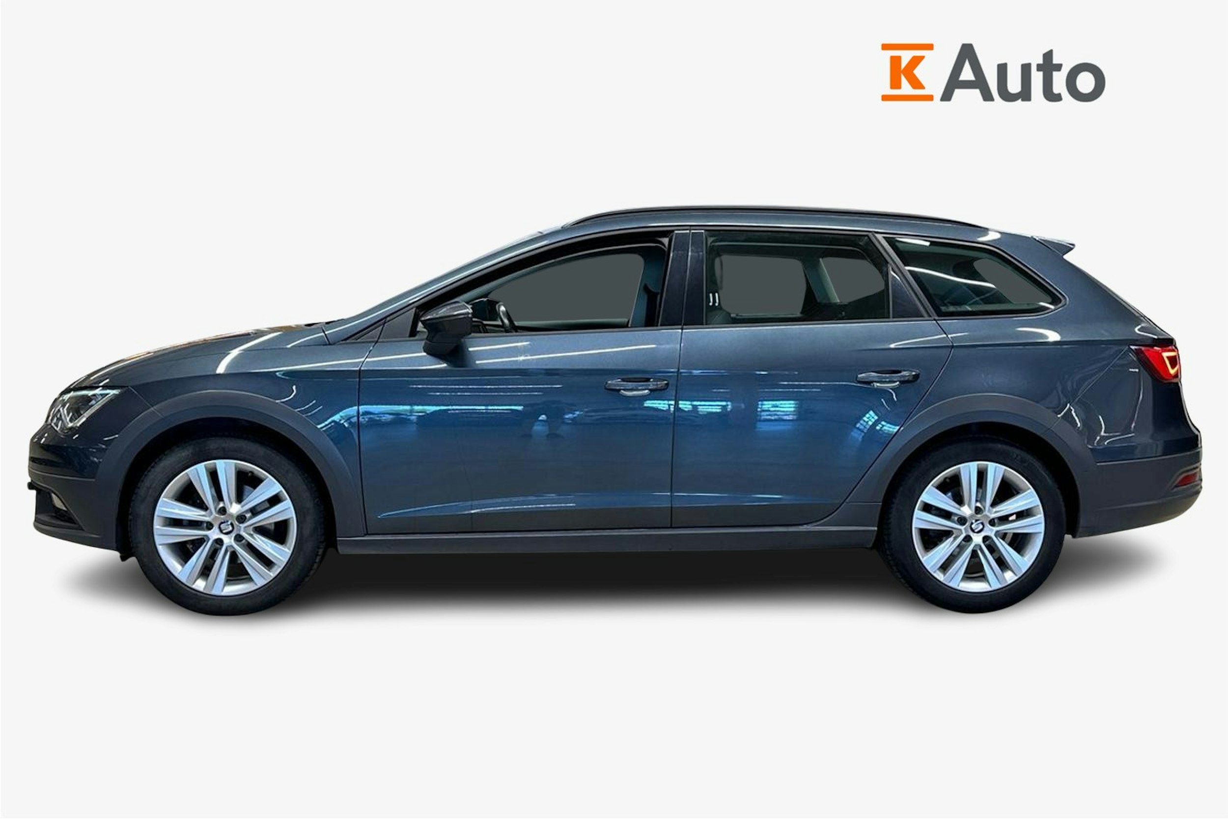 harmaa SEAT Leon X-Perience 2019 kuva 6.