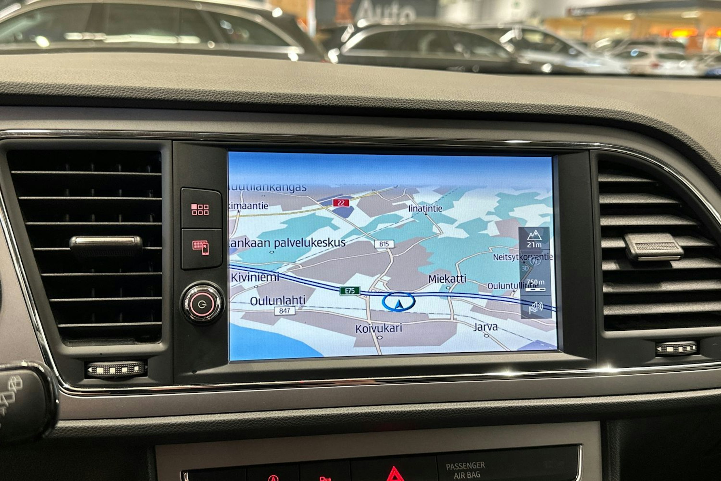 harmaa SEAT Leon X-Perience 2019 kuva 18.