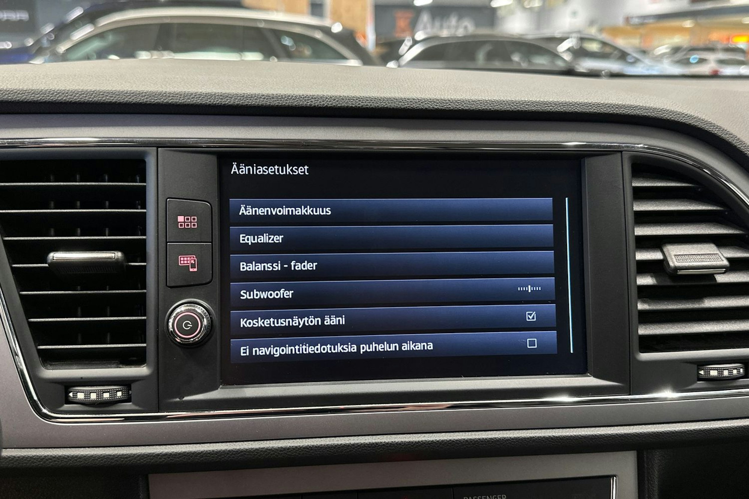 harmaa SEAT Leon X-Perience 2019 kuva 20.
