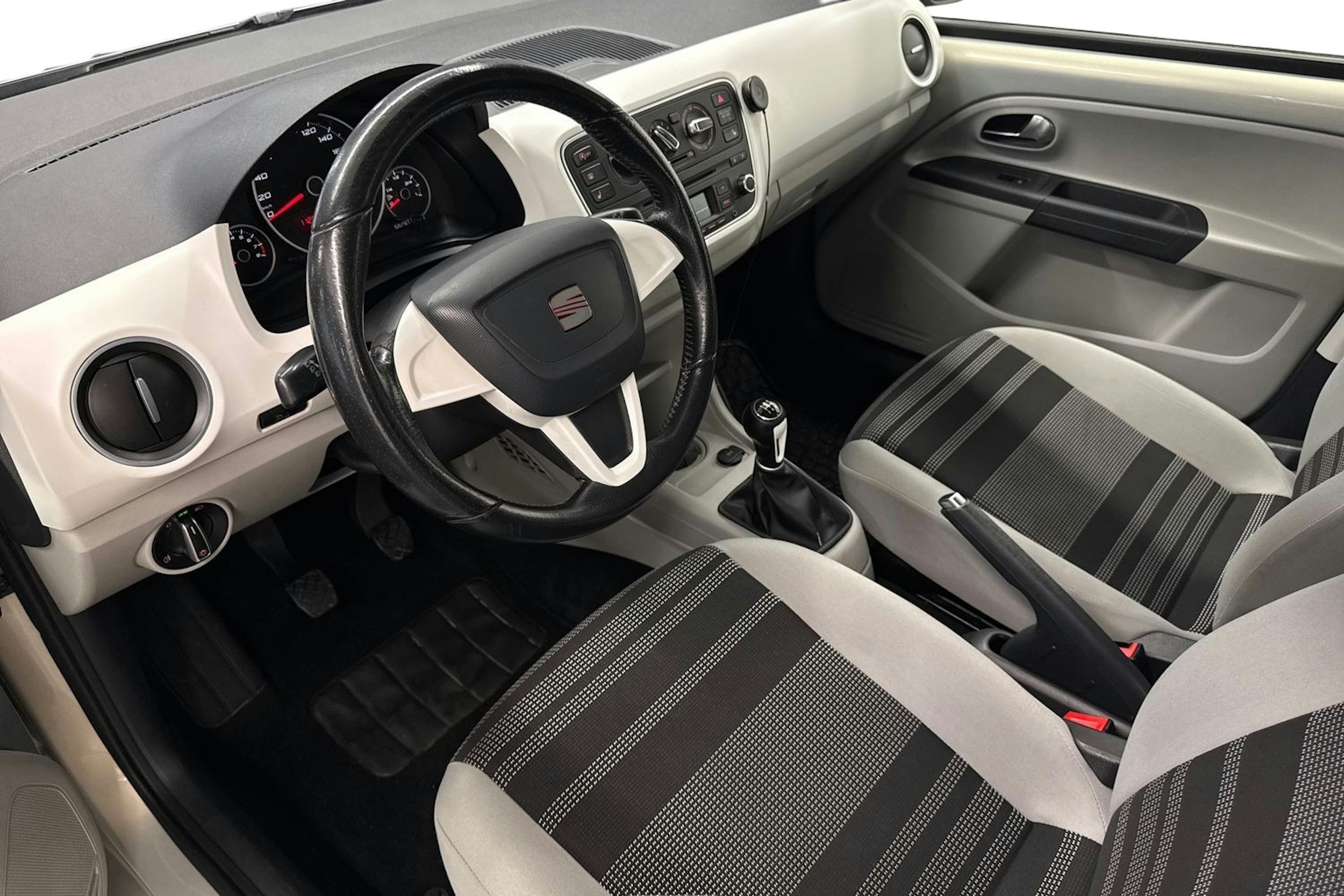 hopea SEAT Mii 2013 kuva 6.