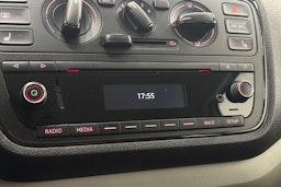 valkoinen SEAT Mii 2018 kuva 19.