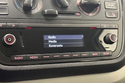 valkoinen SEAT Mii 2018 kuva 22.