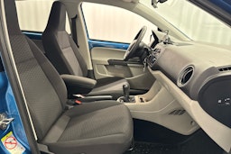 sininen SEAT Mii 2019 kuva 11.