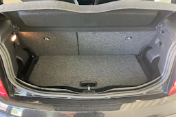 musta SEAT Mii 2021 kuva 16.