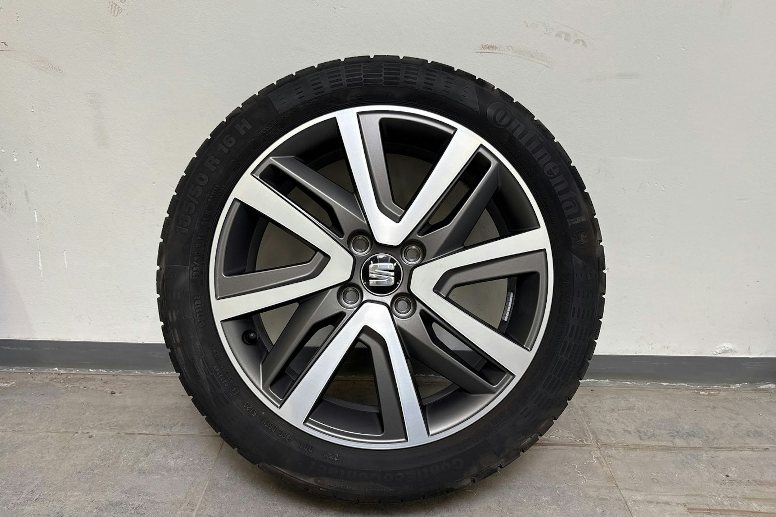 musta SEAT Mii 2021 kuva 10.