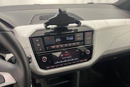 musta SEAT Mii electric 2021 kuva 17.