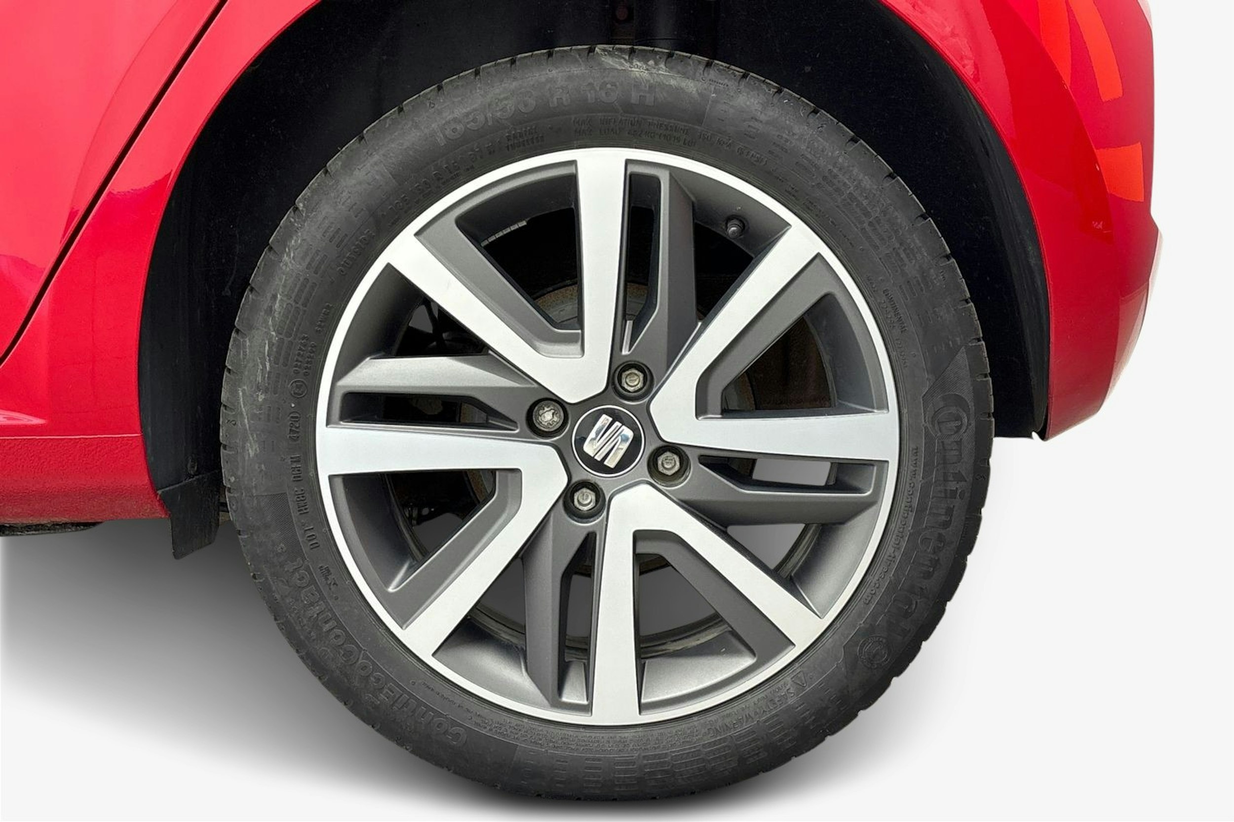 punainen SEAT Mii 2021 kuva 11.