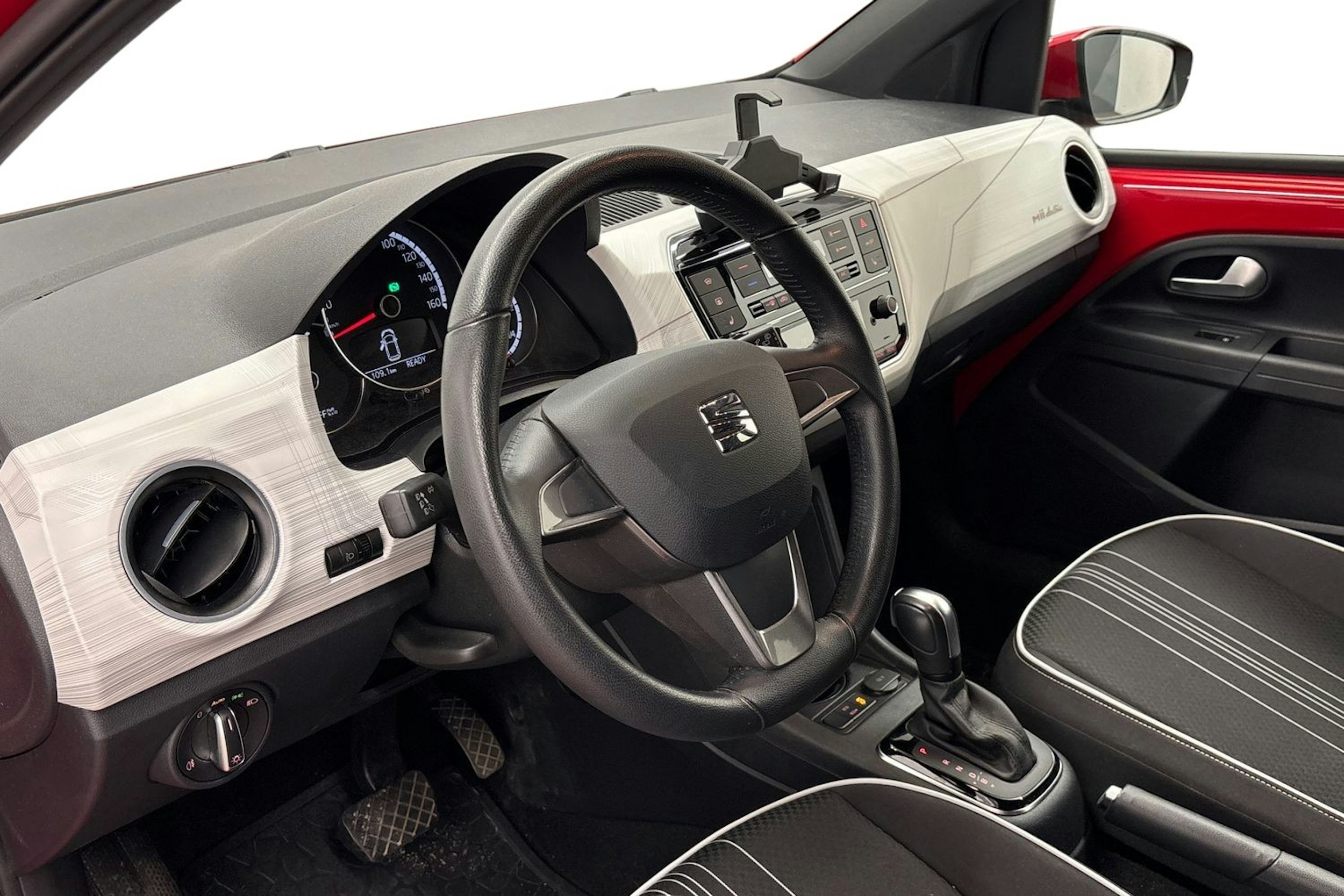 punainen SEAT Mii 2021 kuva 3.