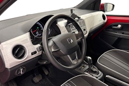 punainen SEAT Mii 2021 kuva 3.