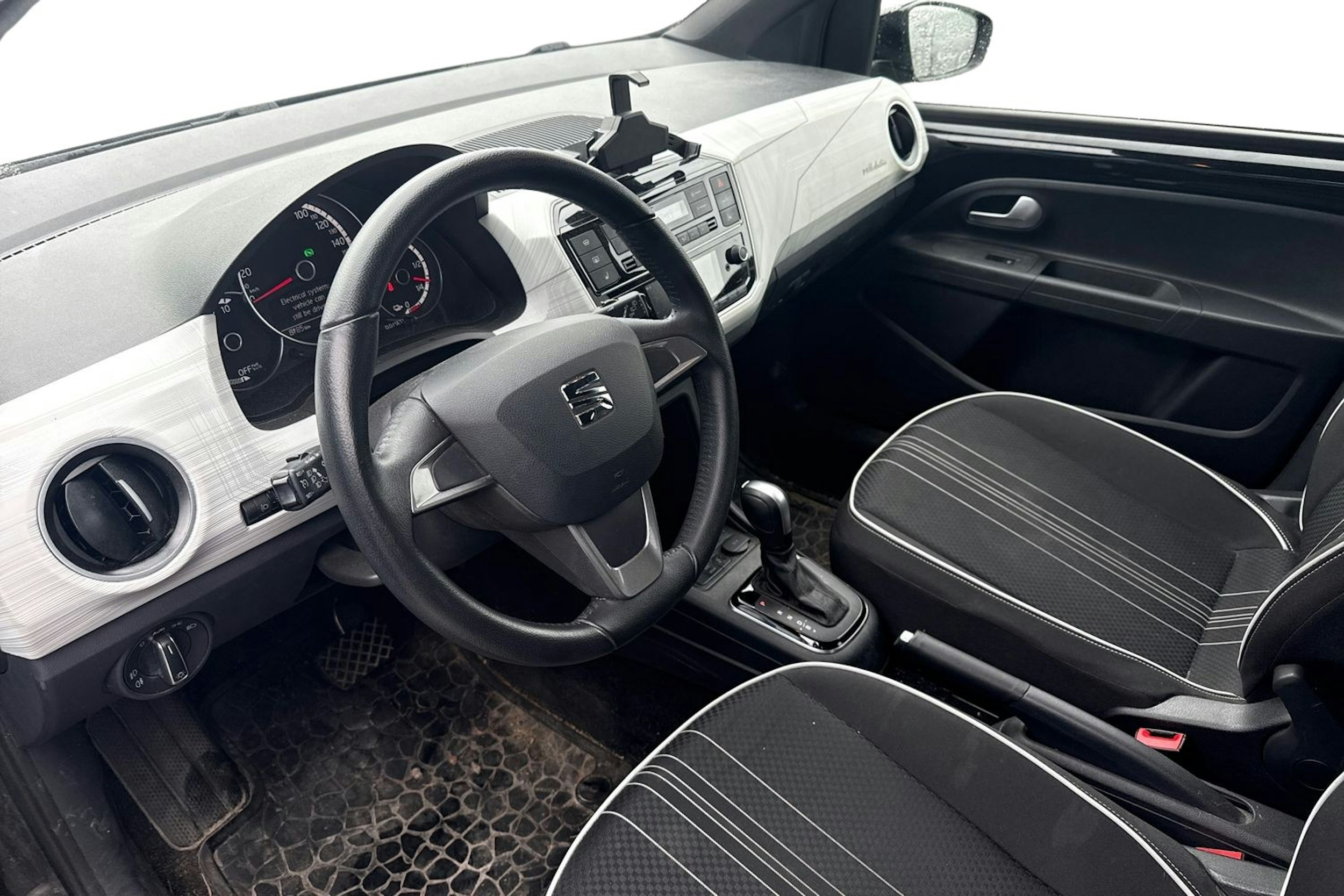 musta SEAT Mii electric 2020 kuva 3.