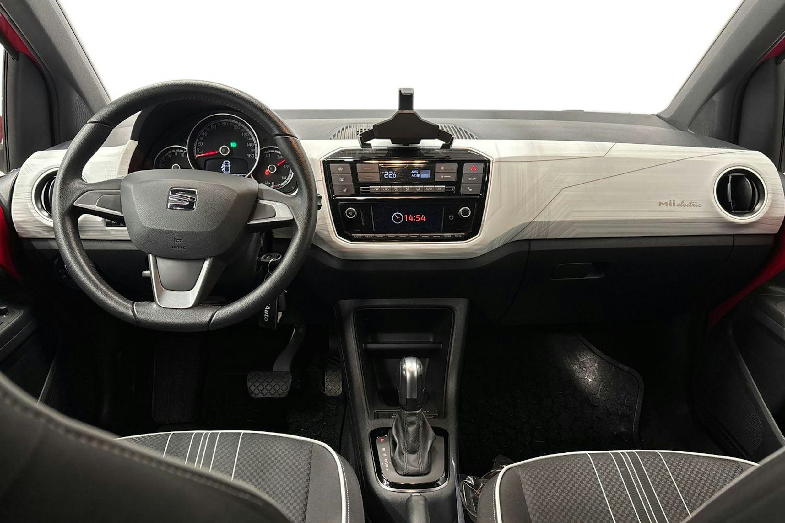 punainen SEAT Mii electric 2021 kuva 9.