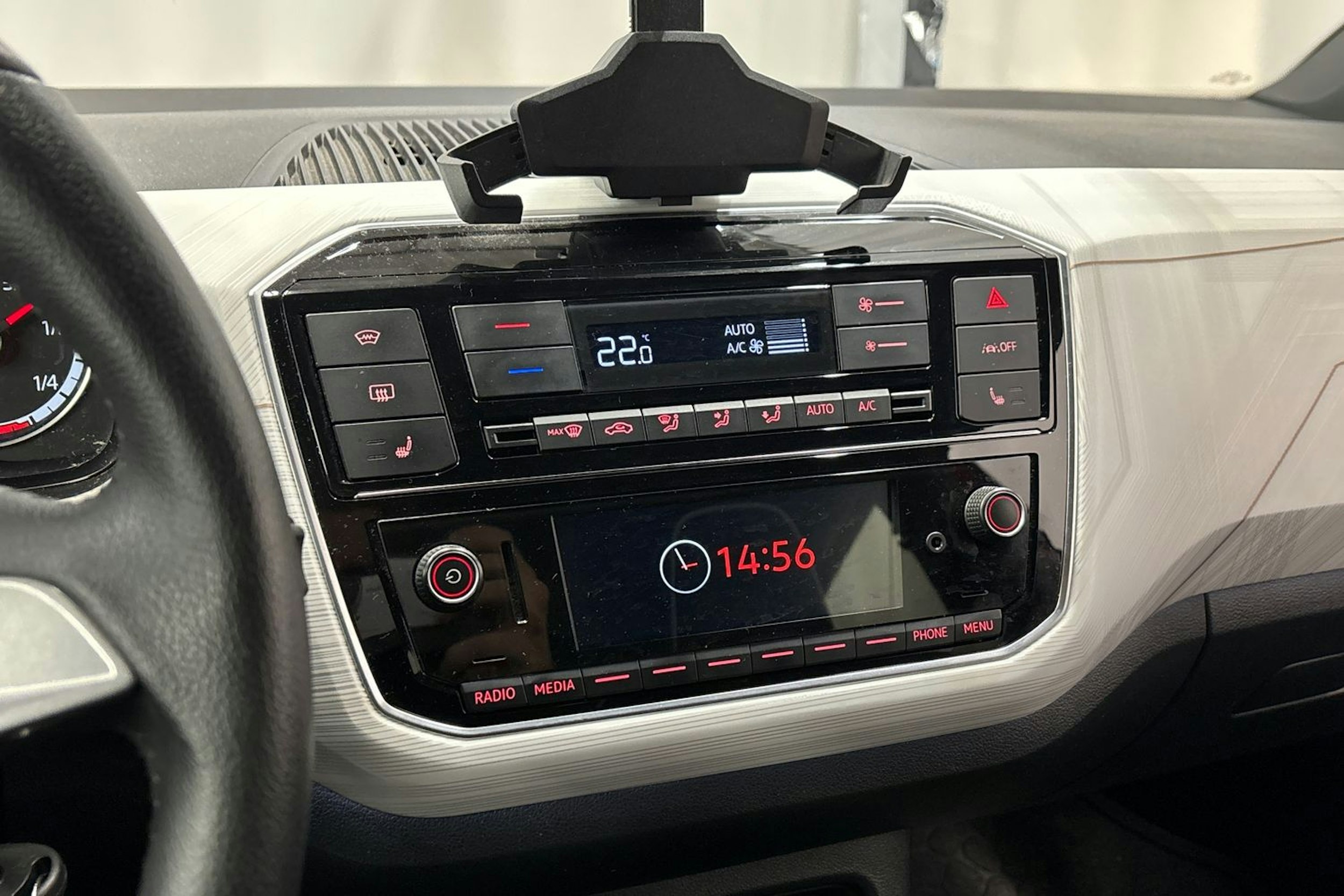 punainen SEAT Mii electric 2021 kuva 20.