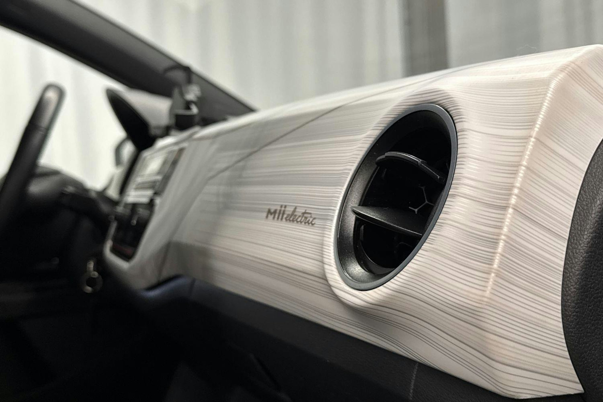 musta SEAT Mii electric 2020 kuva 17.