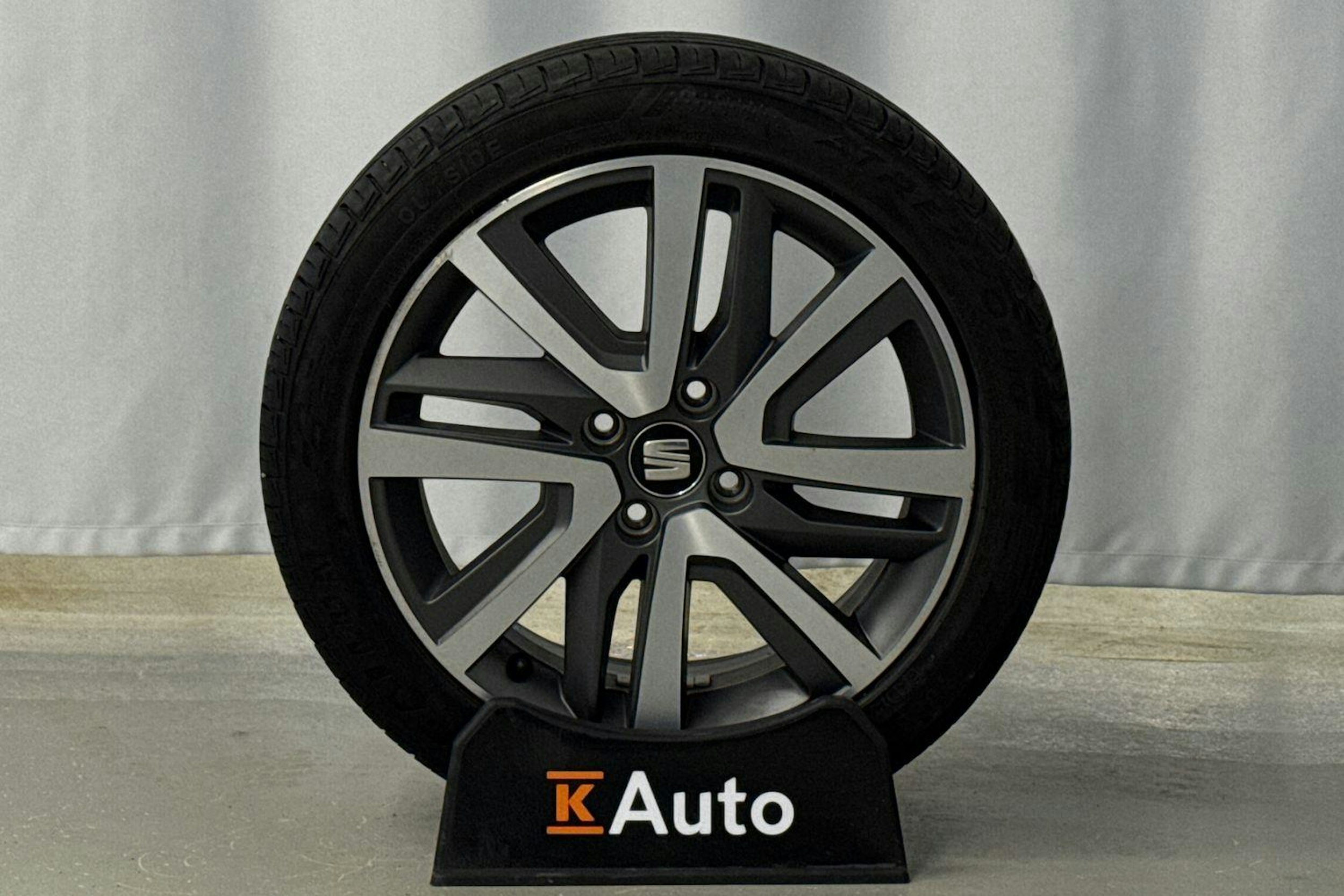 musta SEAT Mii electric 2020 kuva 18.