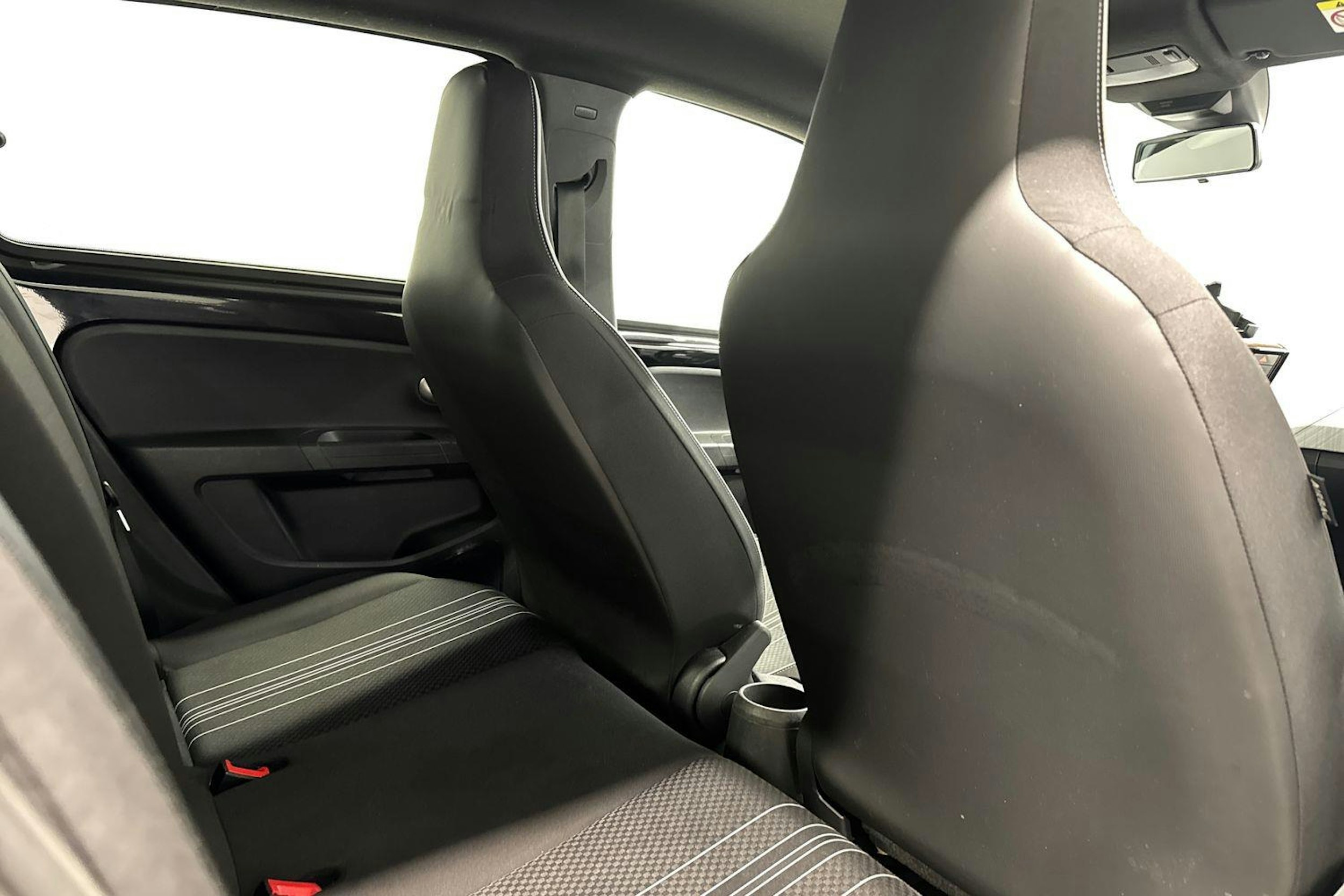 musta SEAT Mii electric 2020 kuva 20.