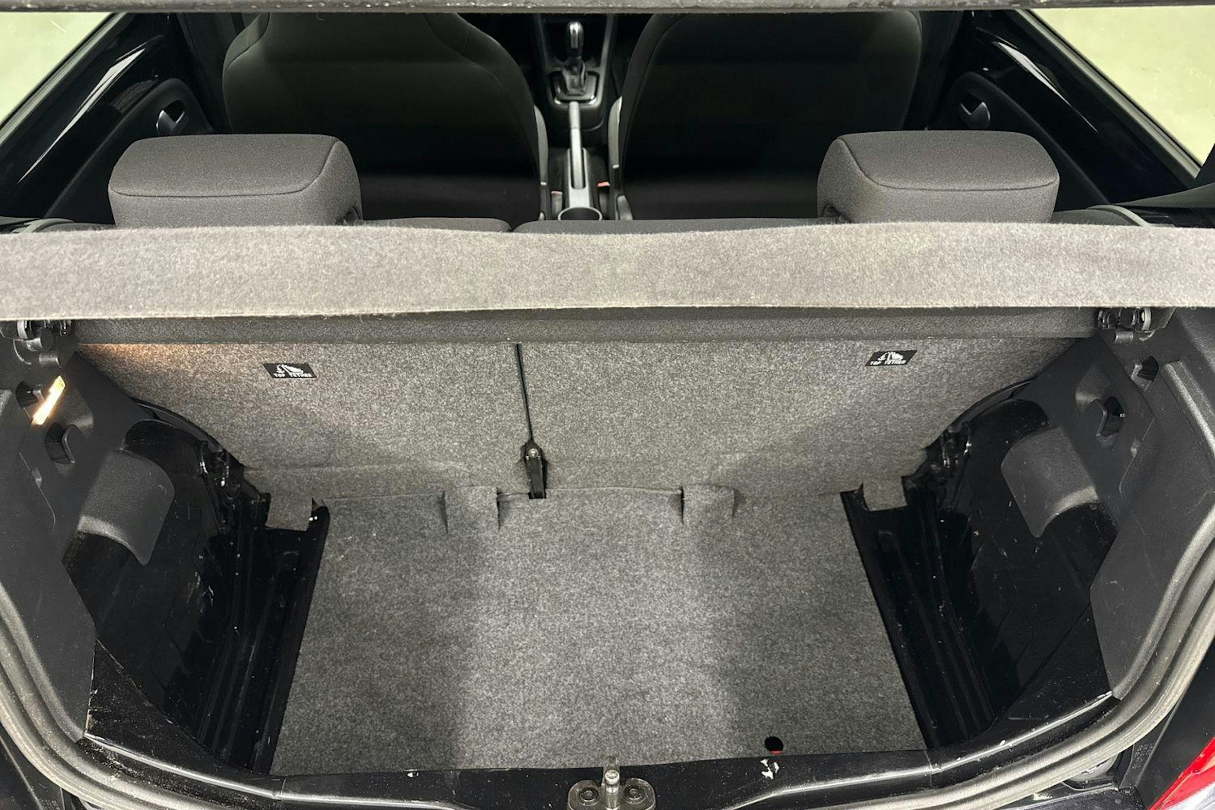 musta SEAT Mii electric 2020 kuva 29.