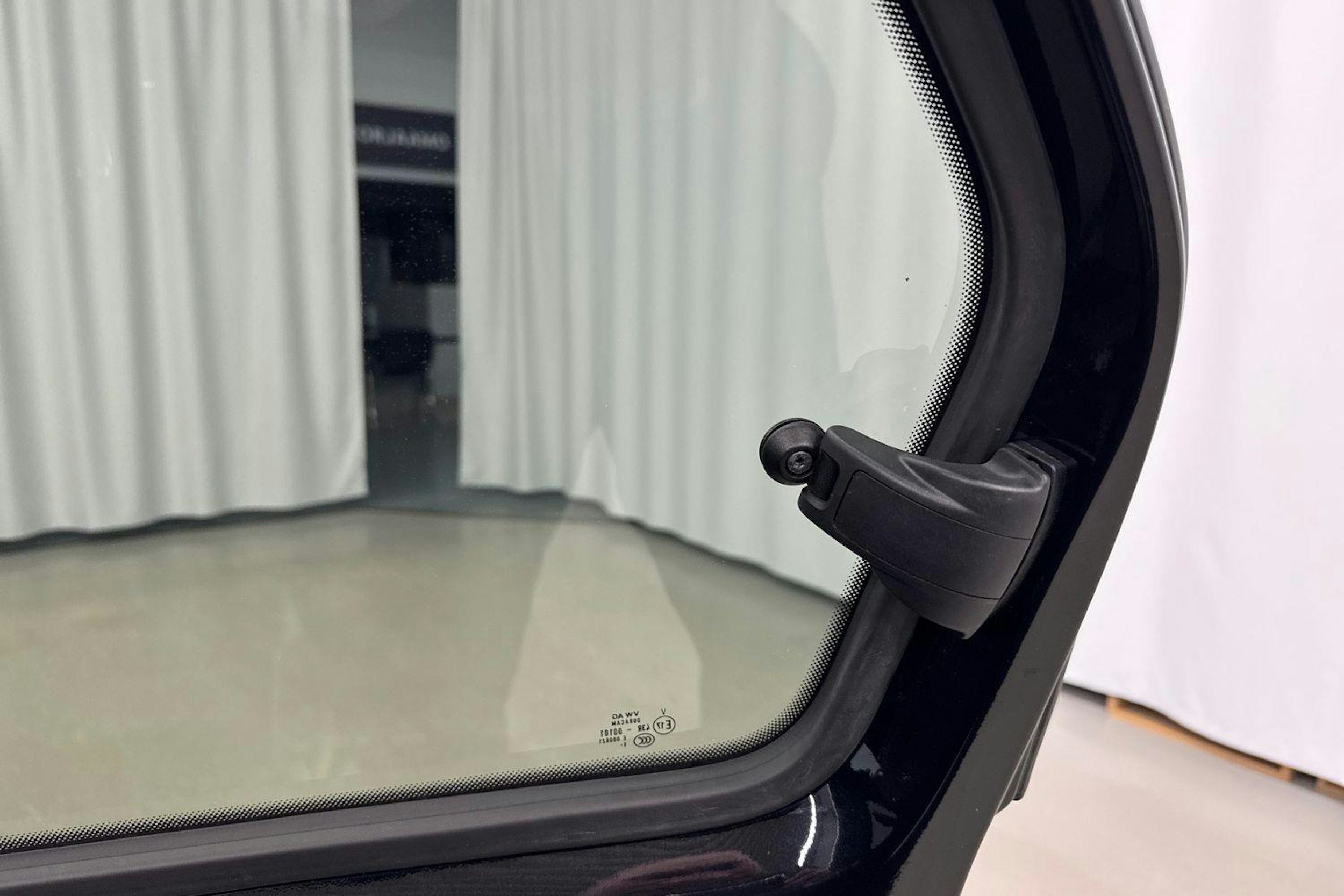 musta SEAT Mii electric 2020 kuva 31.