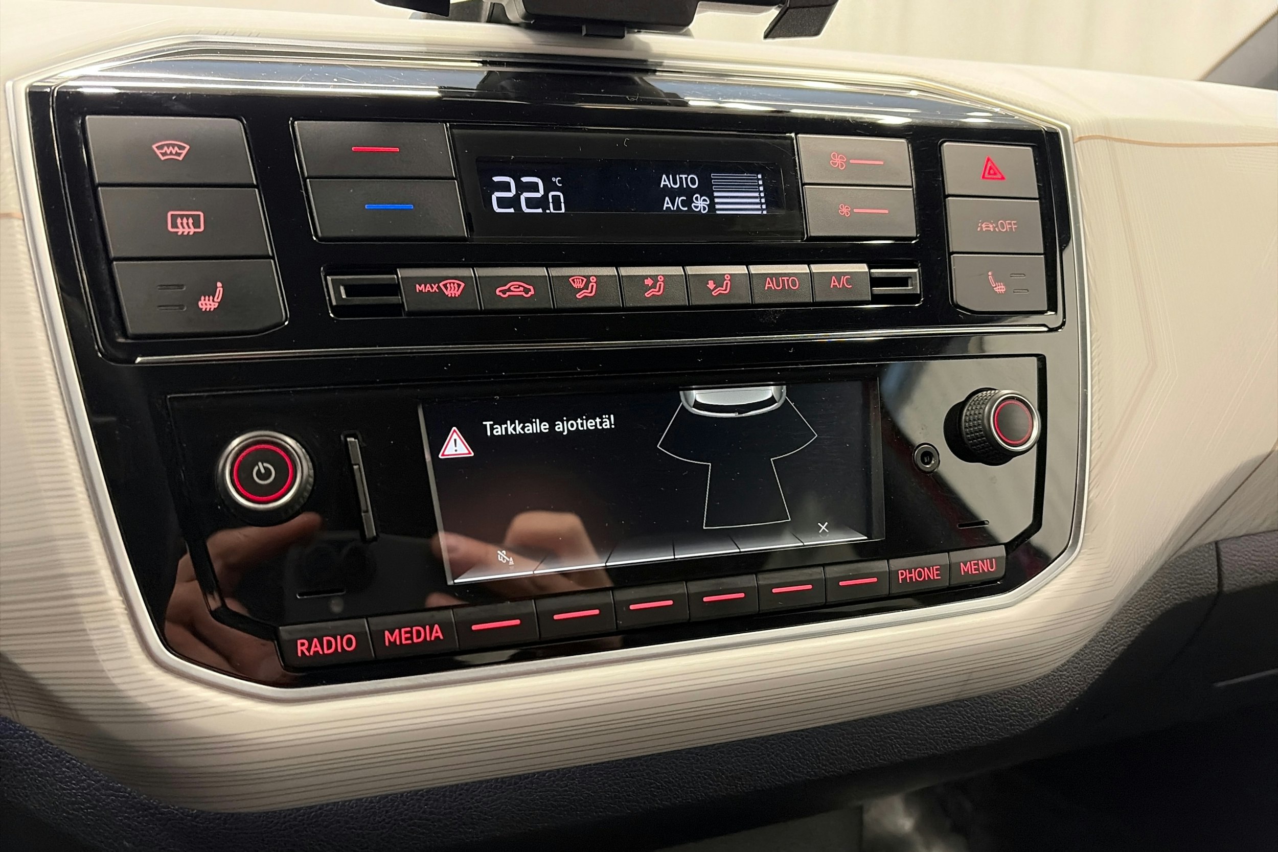 punainen SEAT Mii electric 2020 kuva 19.