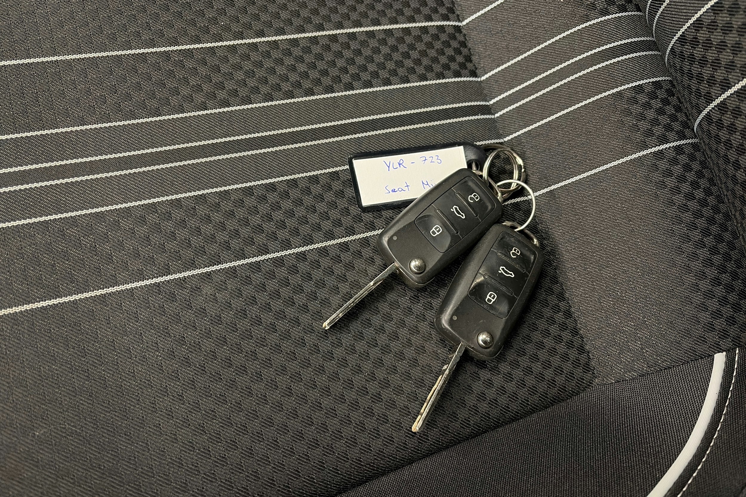 punainen SEAT Mii electric 2020 kuva 20.