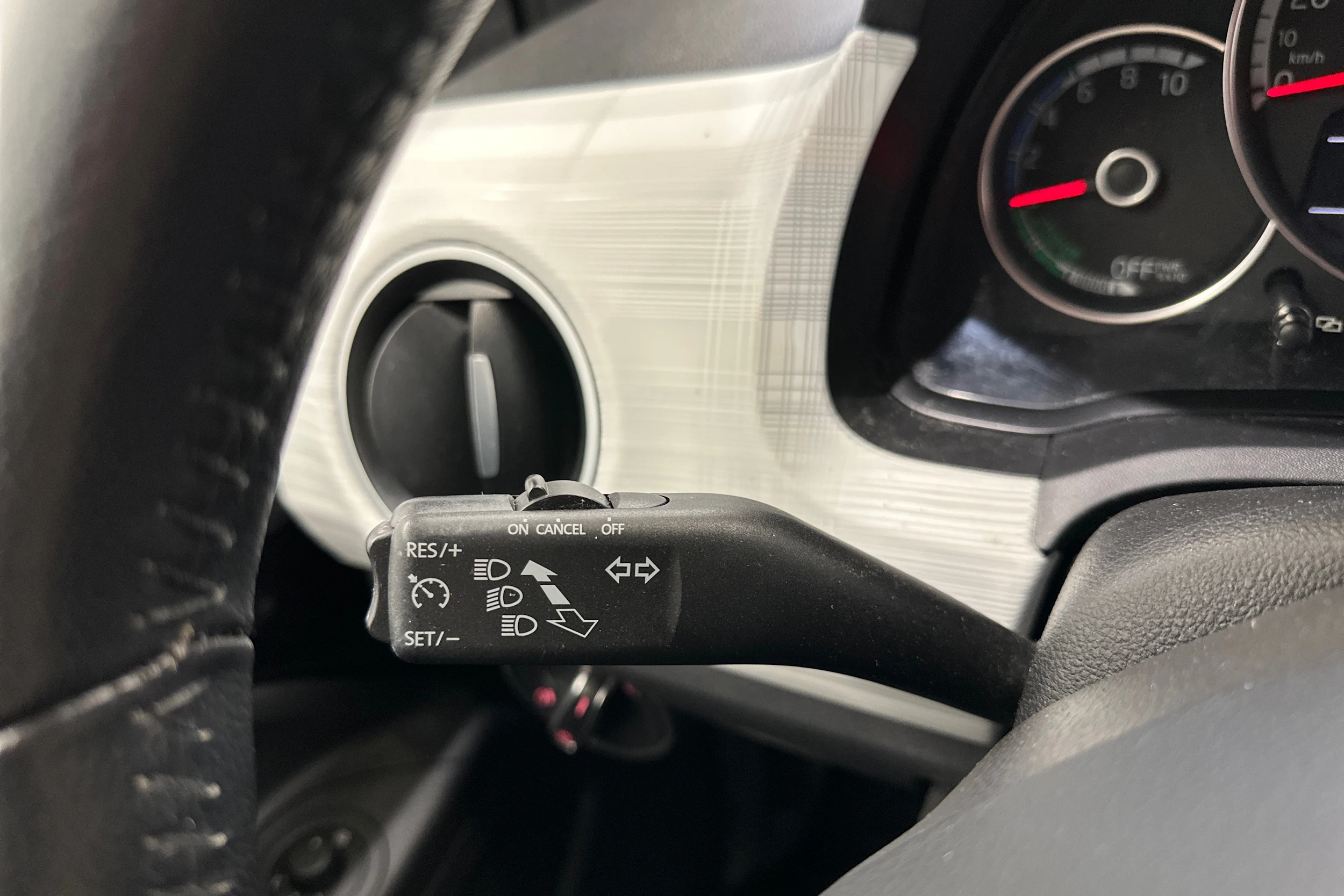 musta SEAT Mii electric 2020 kuva 16.