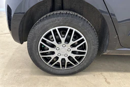 musta SEAT Mii electric 2020 kuva 17.