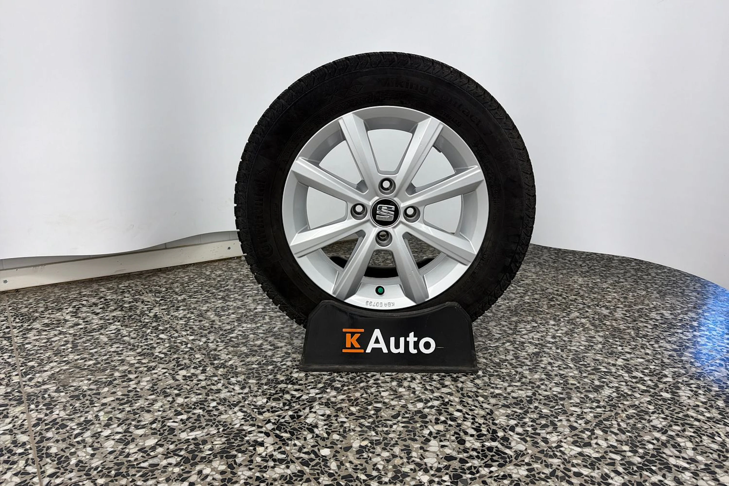 Valkoinen SEAT Mii electric 2021 kuva 10.