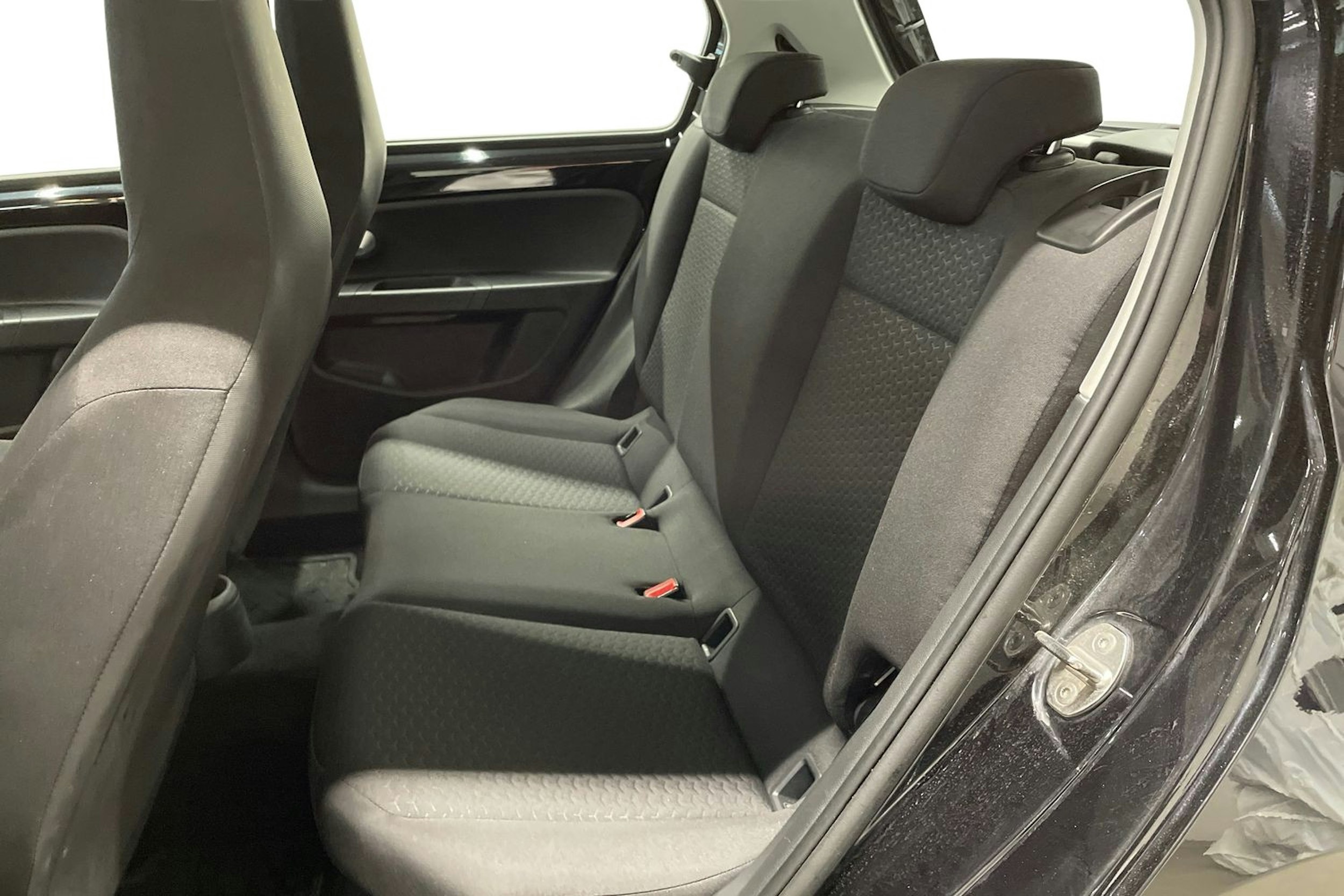 Musta SEAT Mii electric 2021 kuva 10.