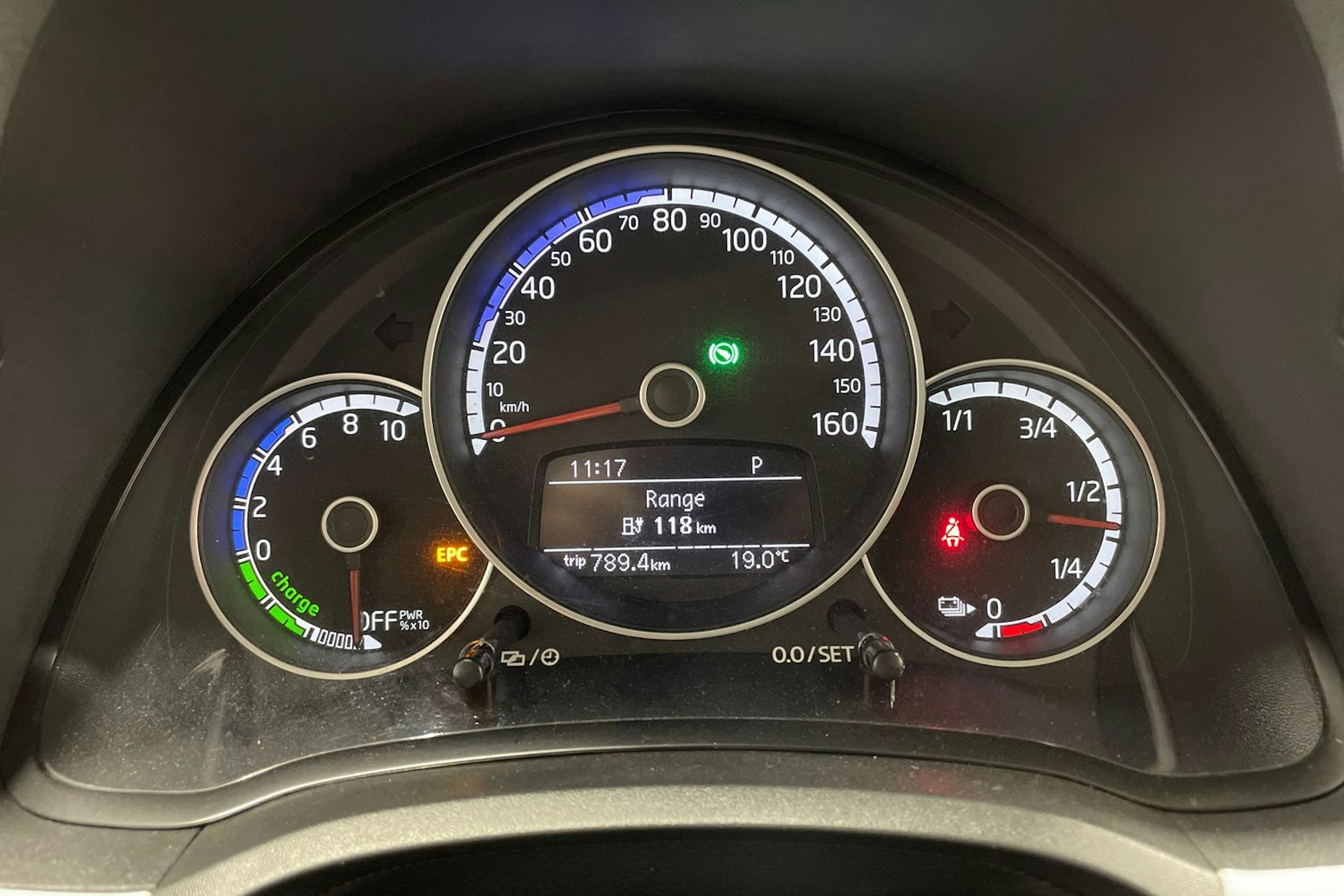 Musta SEAT Mii electric 2021 kuva 15.
