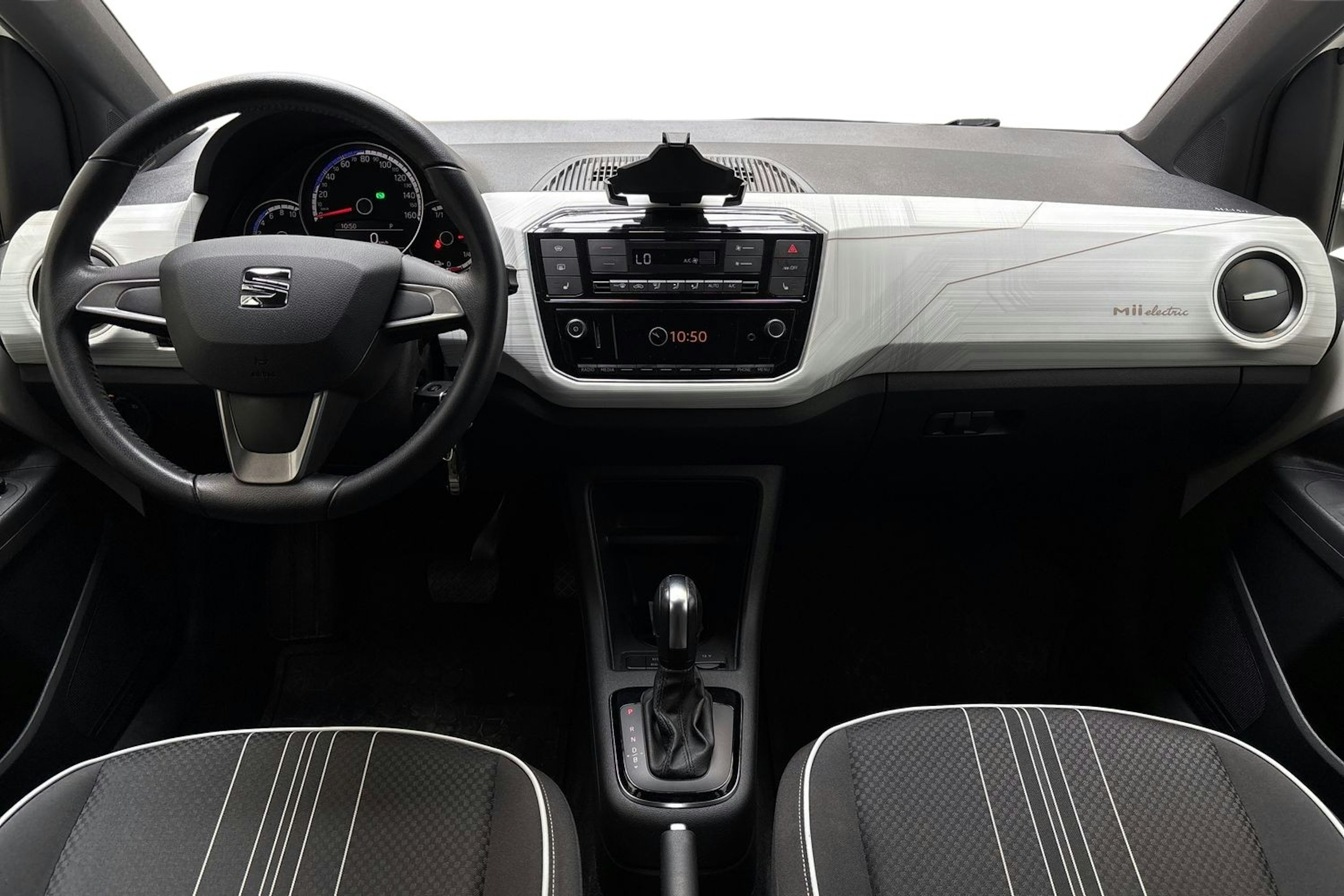 valkoinen SEAT Mii electric 2021 kuva 9.