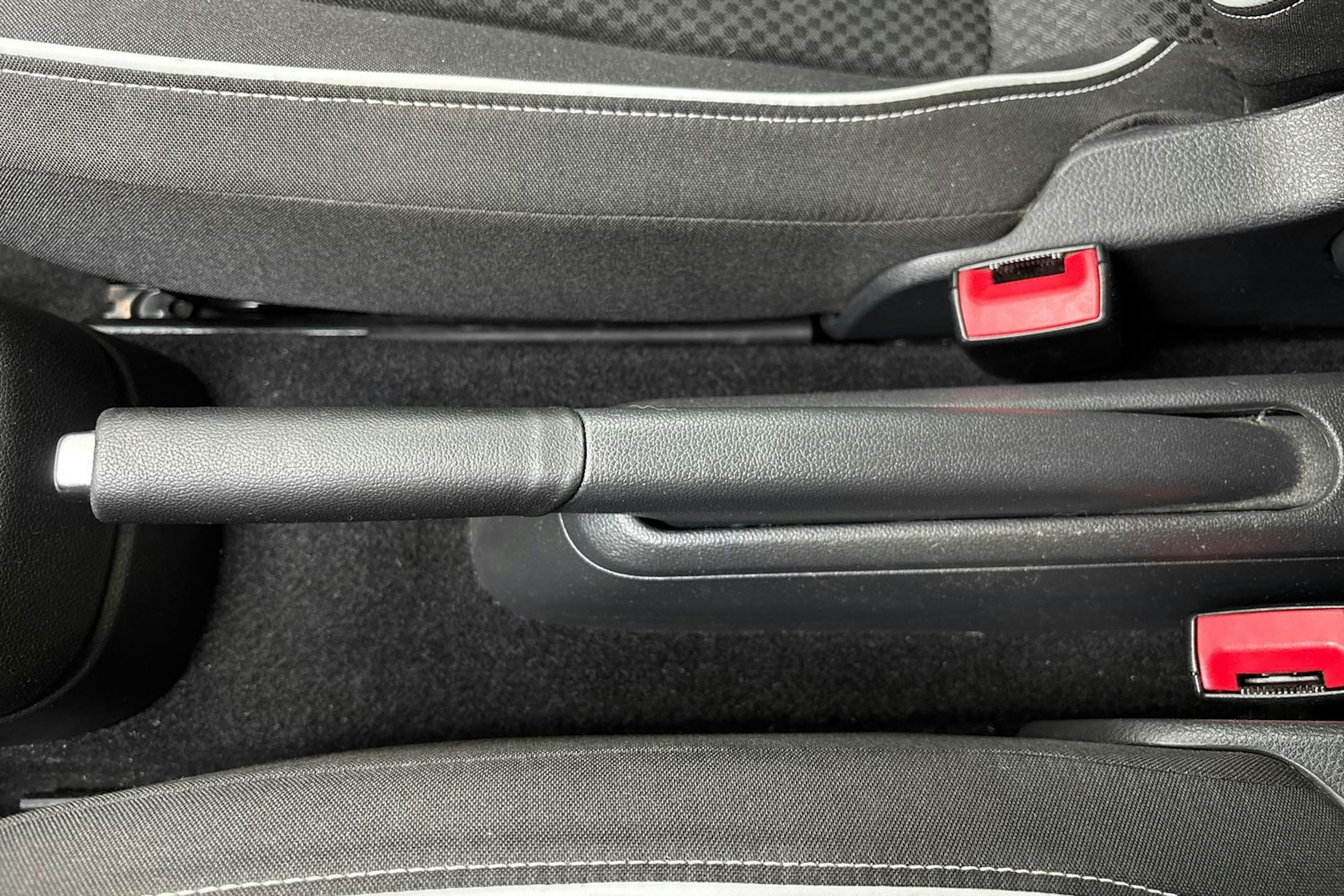 valkoinen SEAT Mii electric 2021 kuva 20.