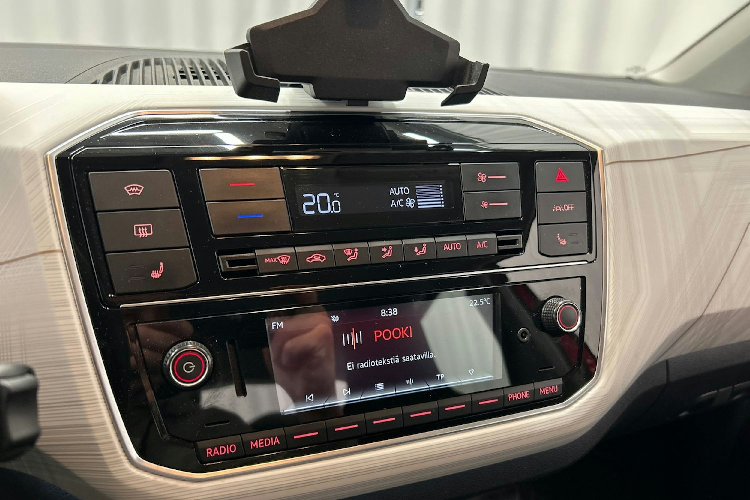 punainen SEAT Mii electric 2021 kuva 21.