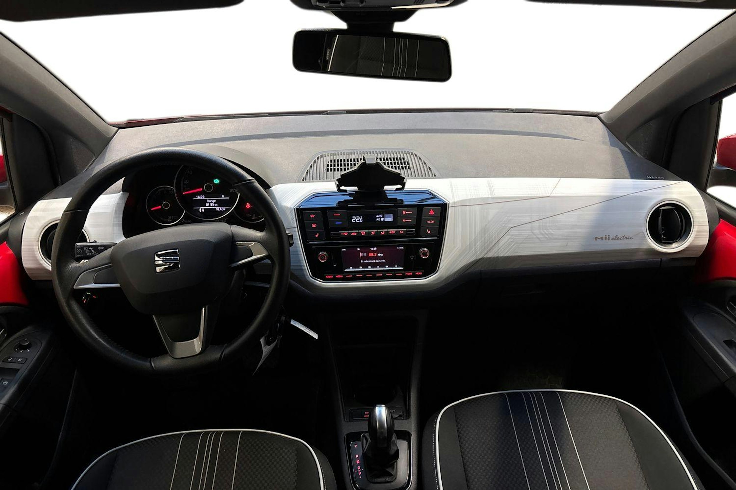 punainen SEAT Mii electric 2021 kuva 7.