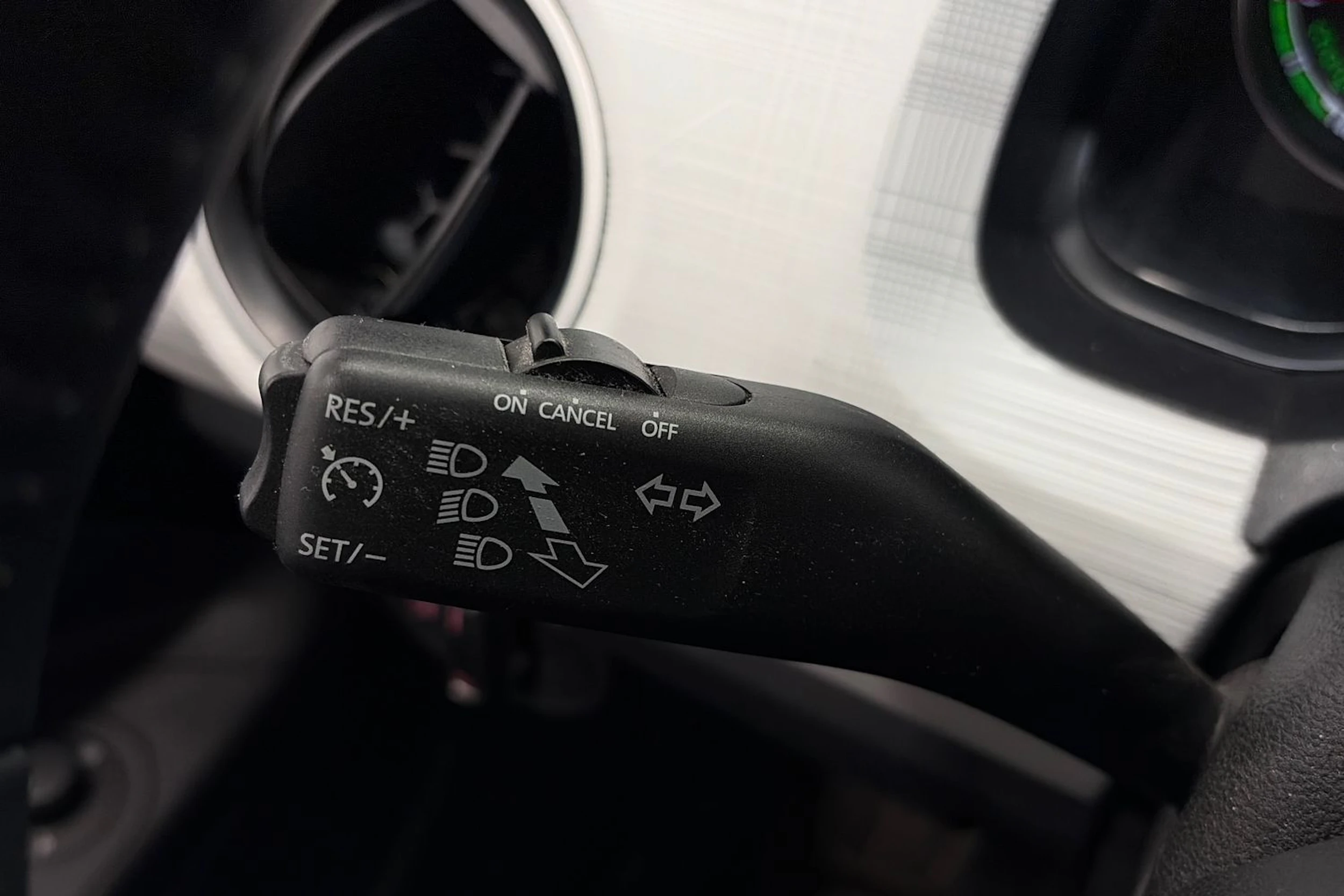 musta SEAT Mii electric 2021 kuva 18.