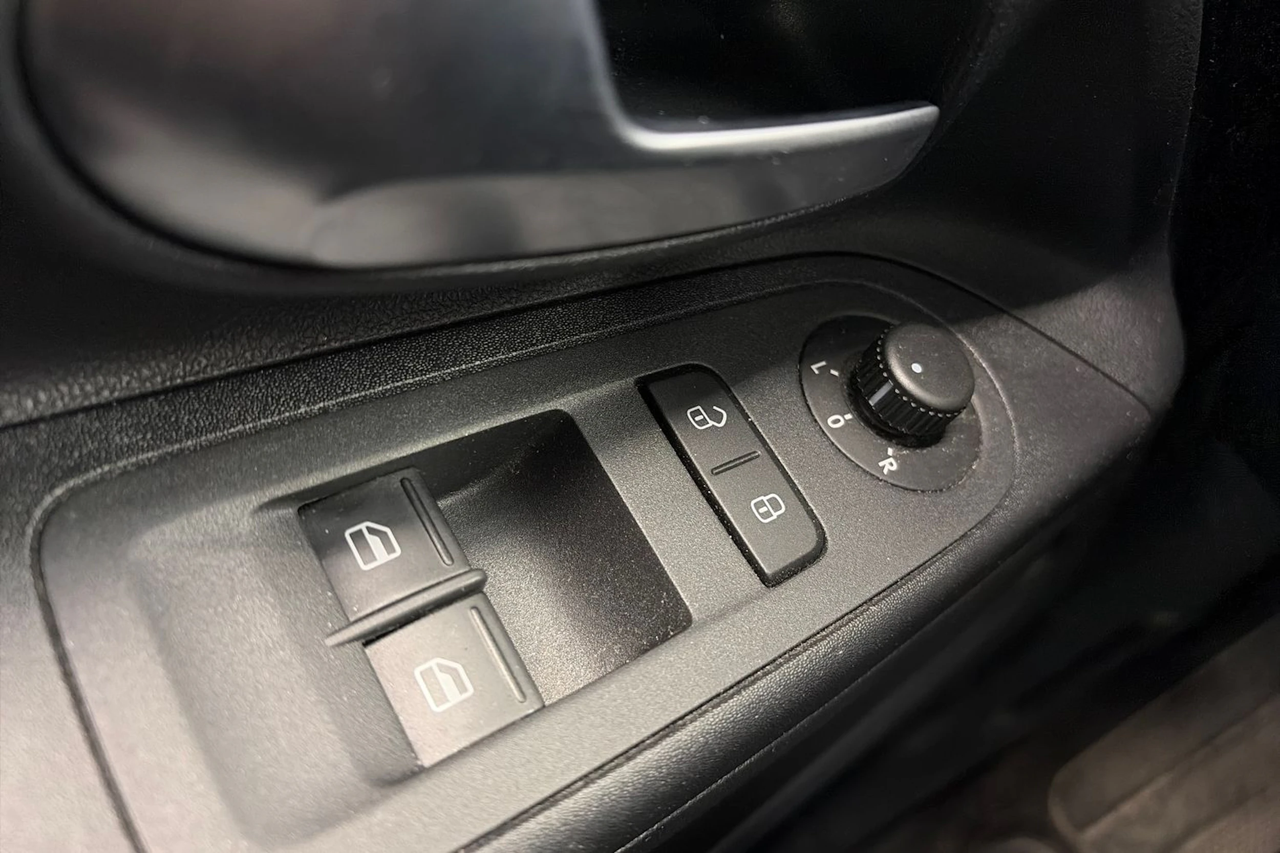 musta SEAT Mii electric 2021 kuva 21.