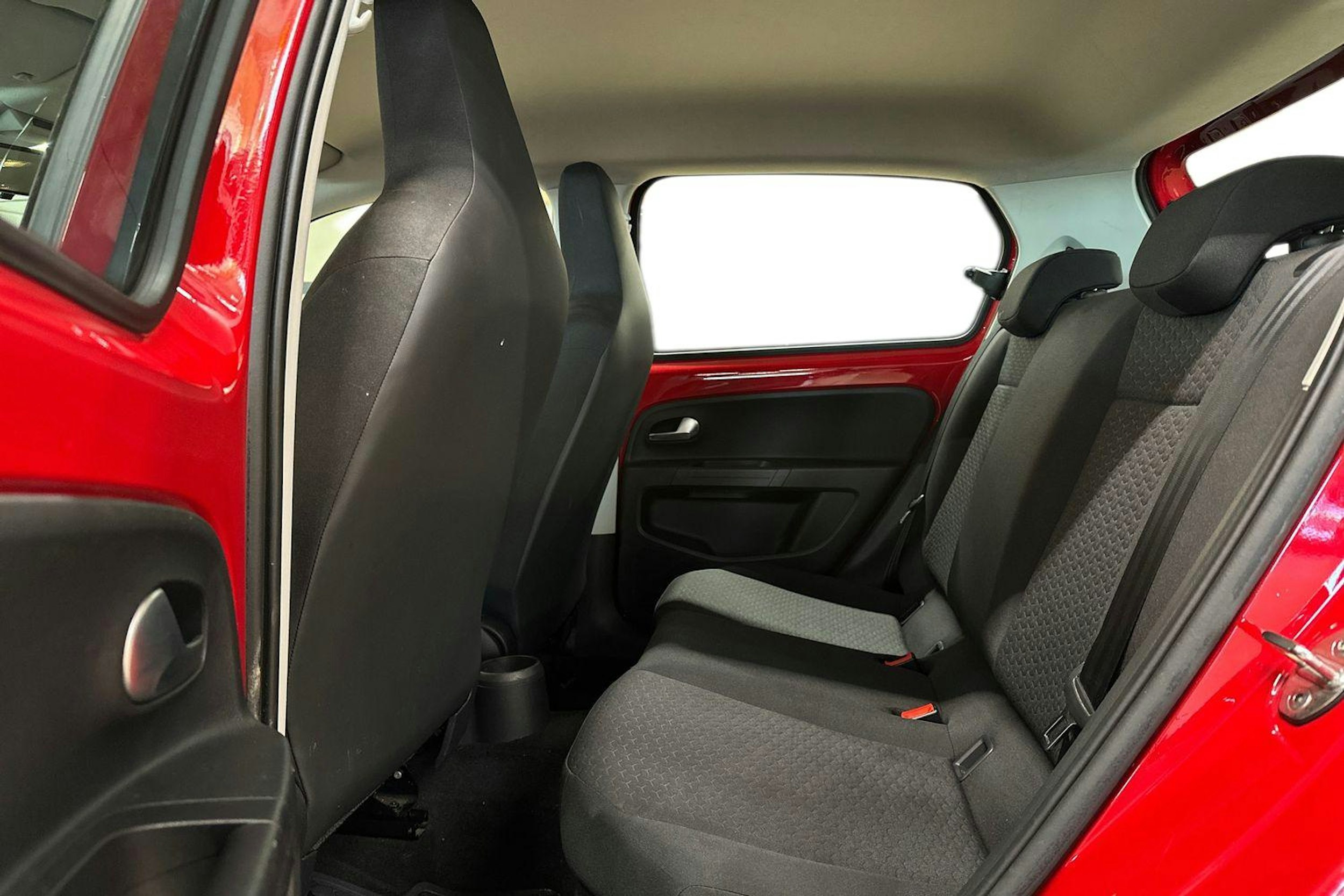 punainen SEAT Mii electric 2021 kuva 10.