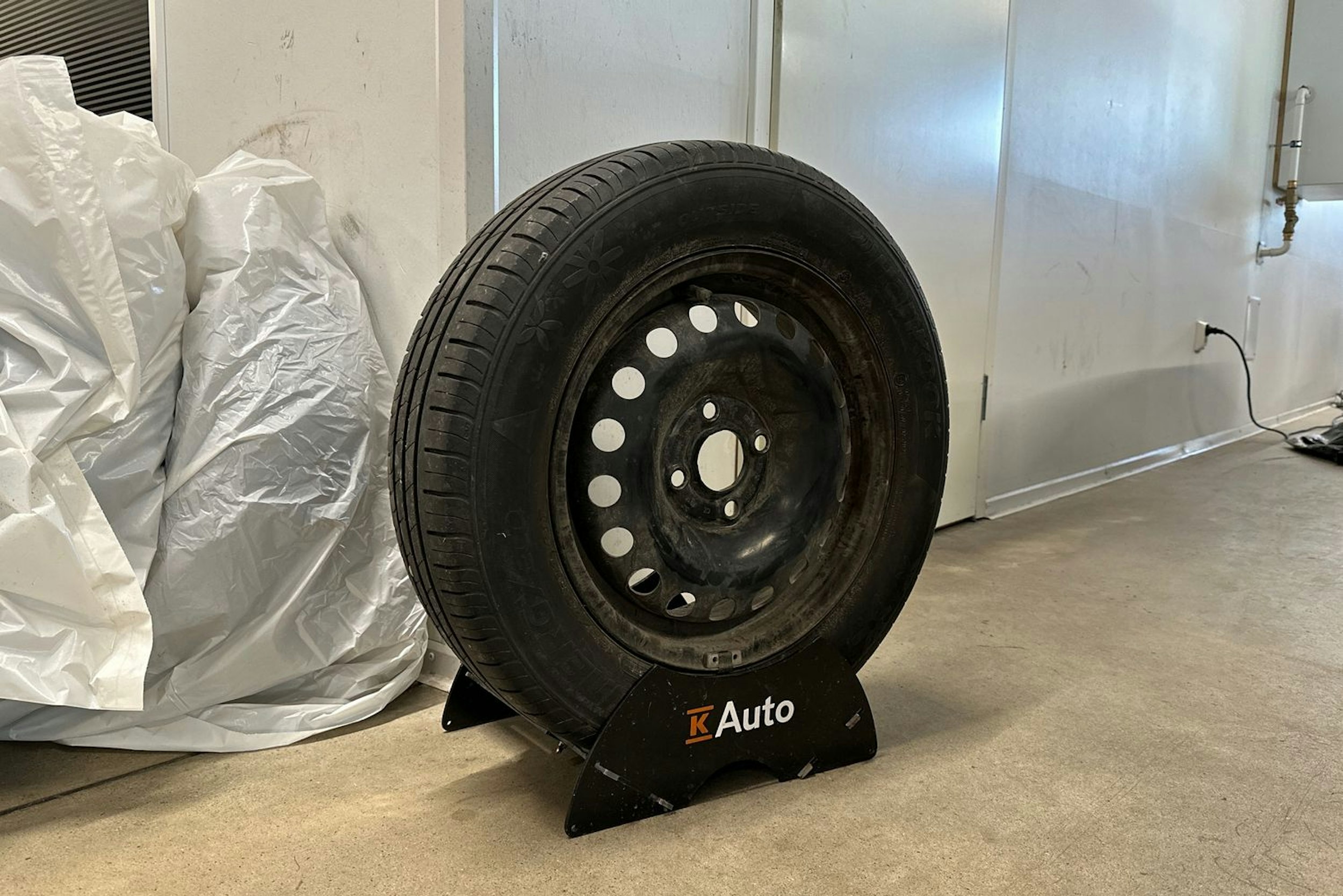 punainen SEAT Mii electric 2021 kuva 13.