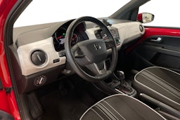 punainen SEAT Mii electric 2021 kuva 7.