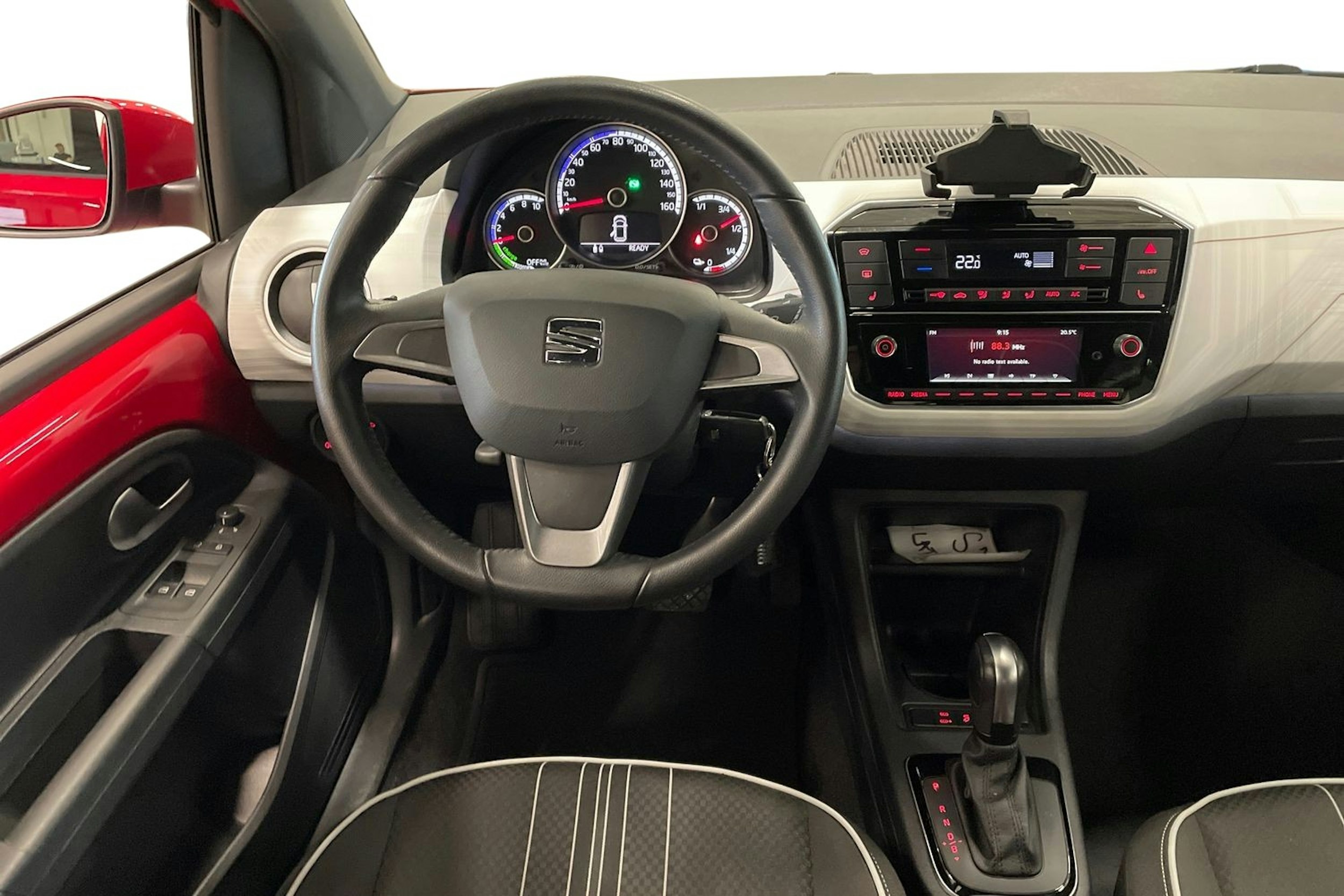 punainen SEAT Mii electric 2021 kuva 9.