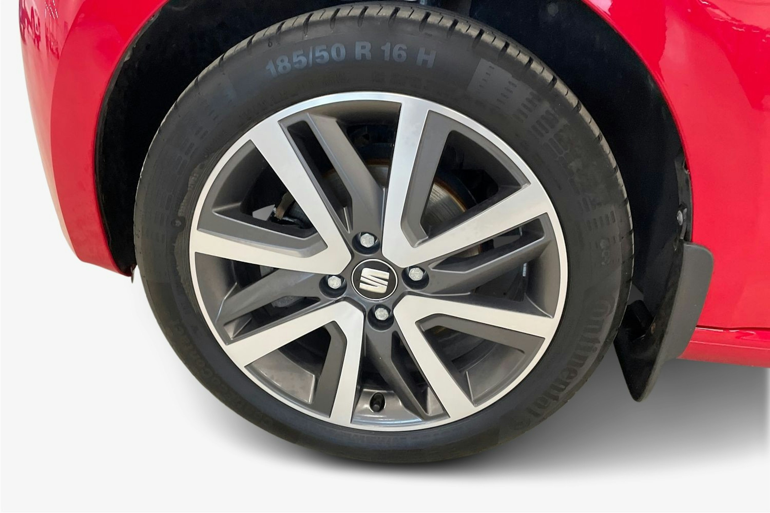 punainen SEAT Mii electric 2021 kuva 11.