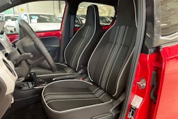 punainen SEAT Mii electric 2021 kuva 14.