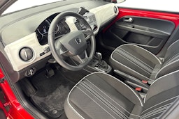 punainen SEAT Mii electric 2021 kuva 7.