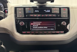 punainen SEAT Mii electric 2021 kuva 24.
