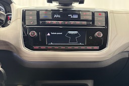 punainen SEAT Mii electric 2021 kuva 25.
