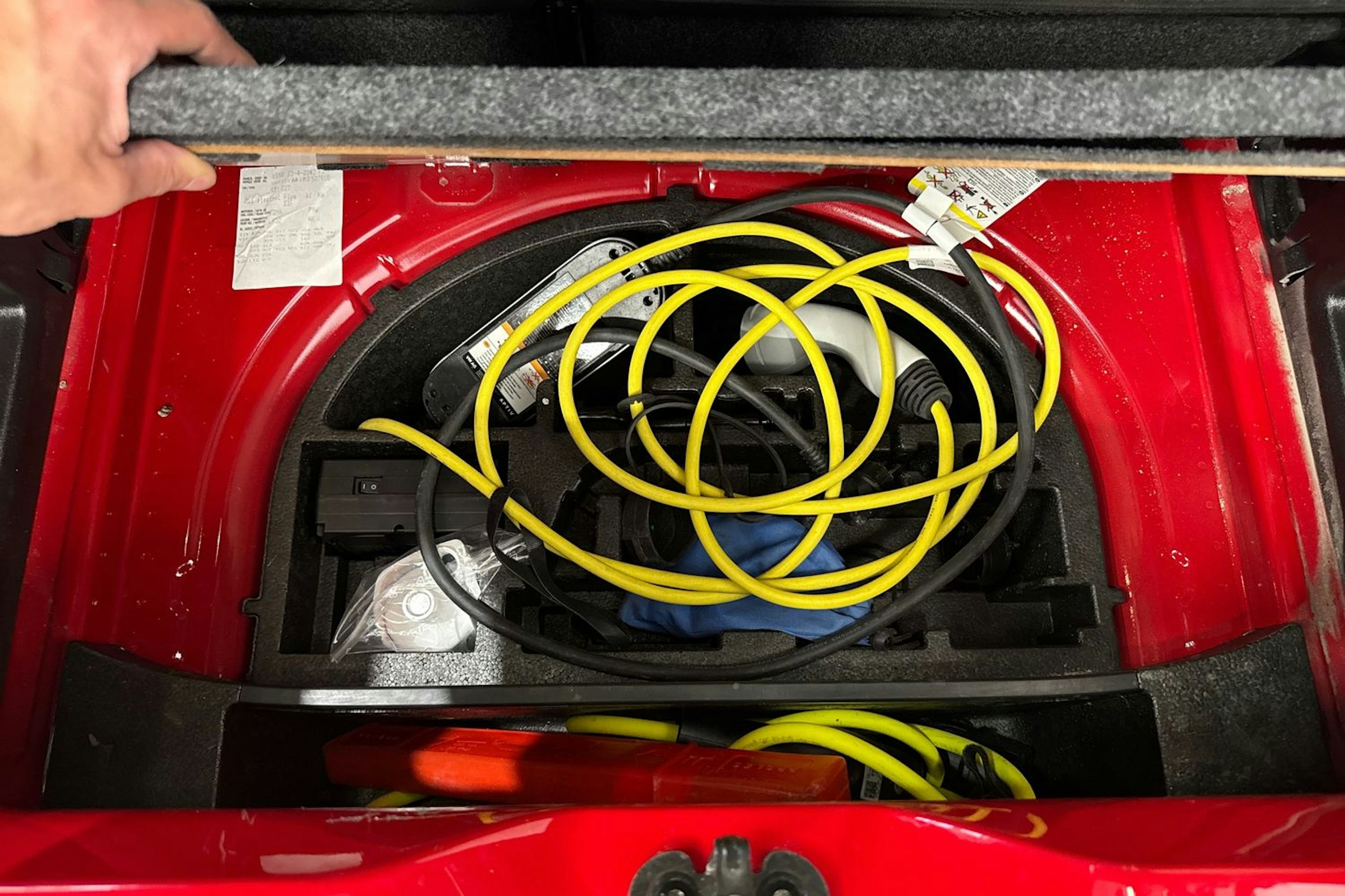 punainen SEAT Mii electric 2021 kuva 29.