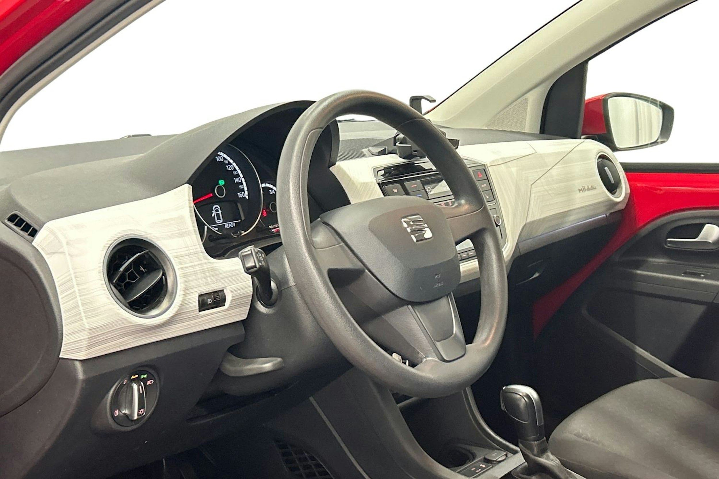 punainen SEAT Mii electric 2021 kuva 7.