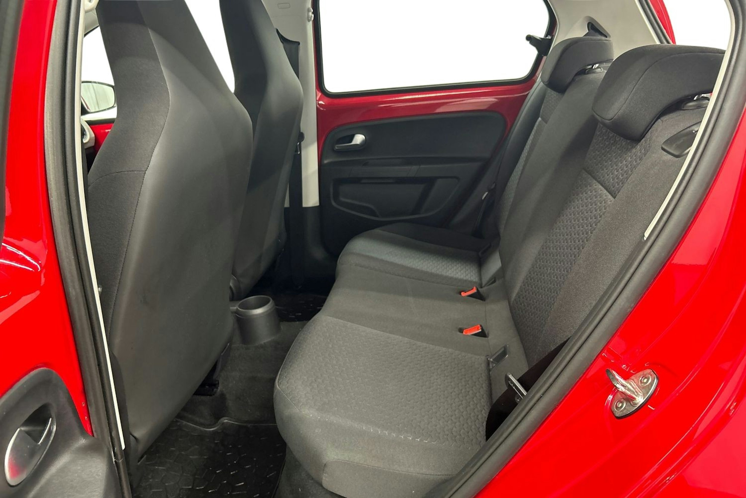 punainen SEAT Mii electric 2021 kuva 10.