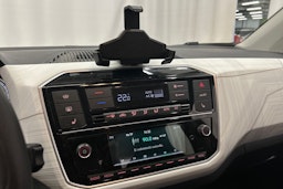 punainen SEAT Mii electric 2021 kuva 18.